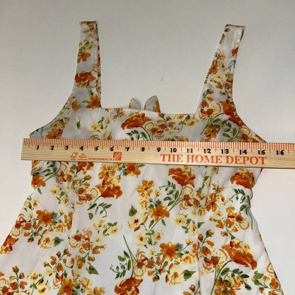 Lulus‎ Day Date white, orange floral dress, fully lined, tie back sz Medium